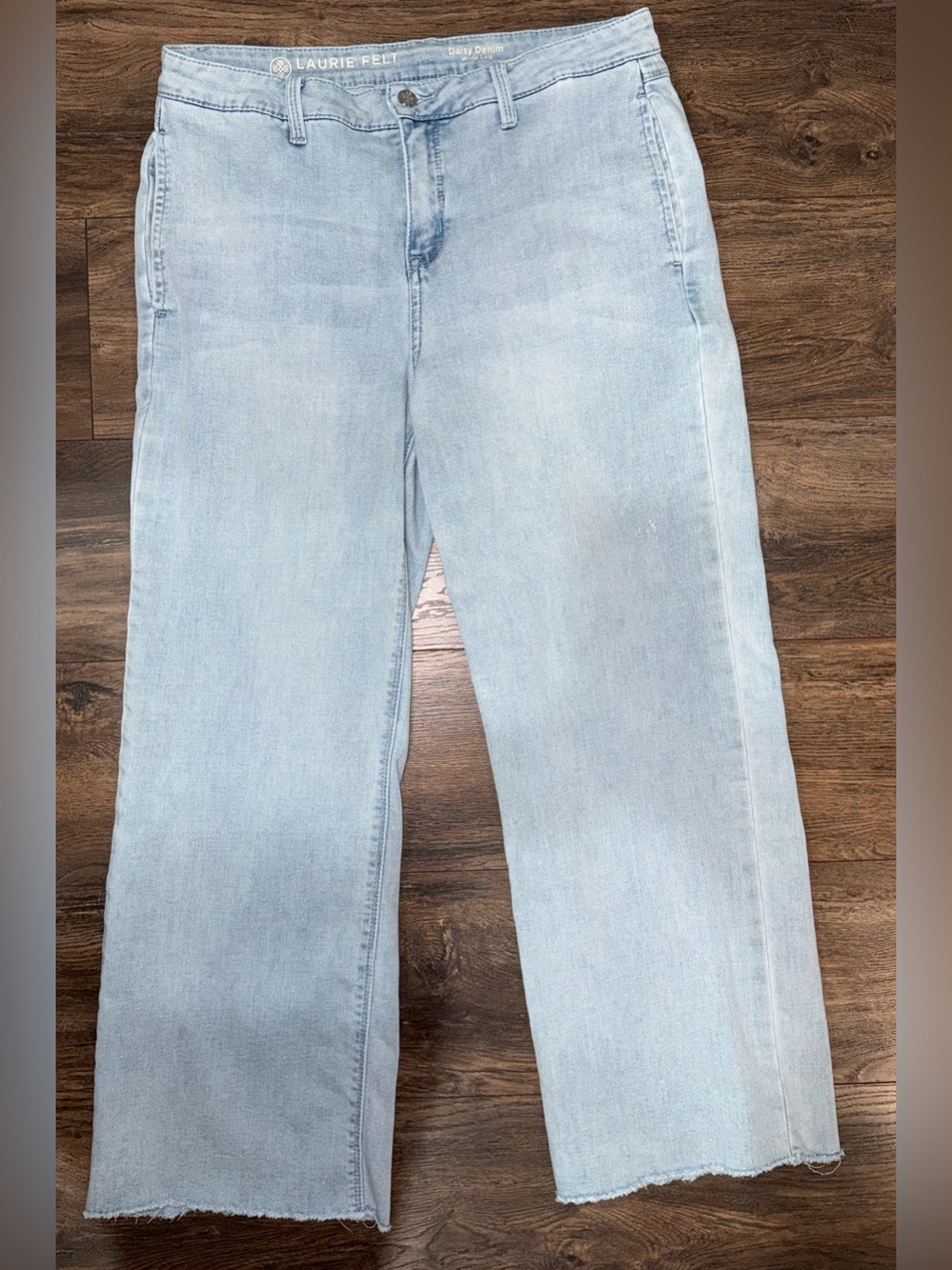 Laurie Felt Daisy Denim Light Wash Wide Leg Raw Hem Jeans Size 12